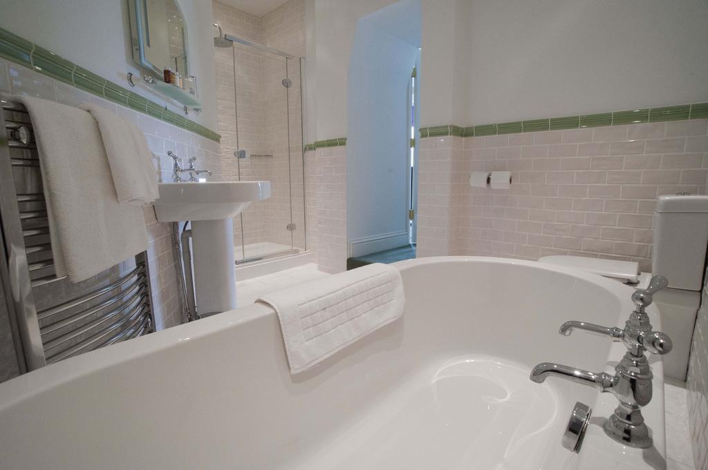 The Cleveland Tontine Hotel Northallerton Kamer foto